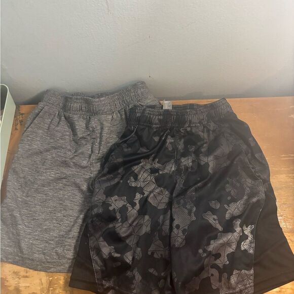 Champion Kids Gray and Black Shorts bundle size 6/7 EUC 4 pieces bundle - Picture 1 of 8